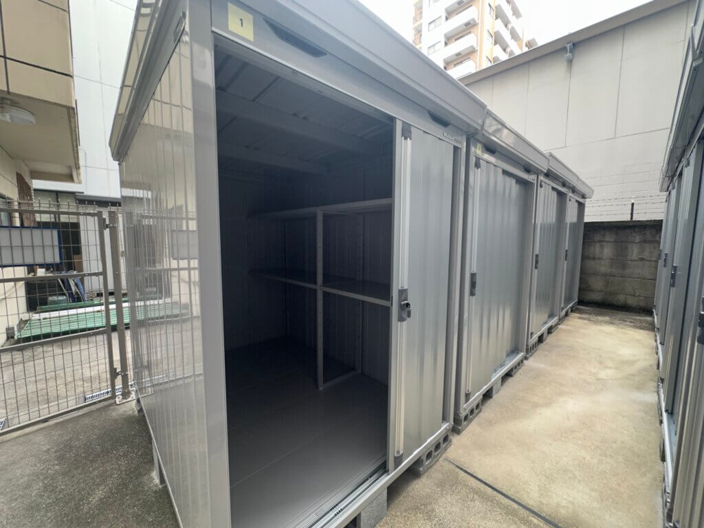 貸し物置ならプラスルーム鶴見中央店