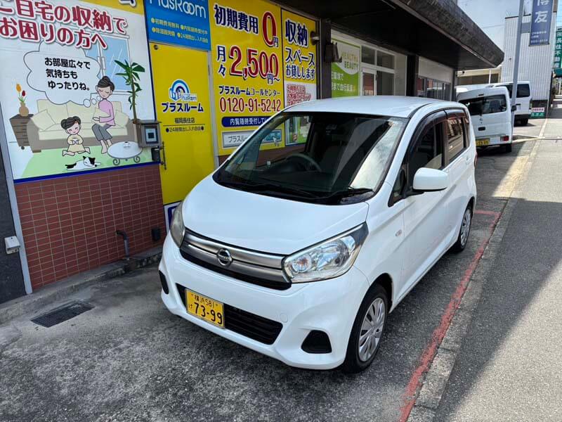 プラスルーム福岡長住店のお客様専用駐車場(側面)